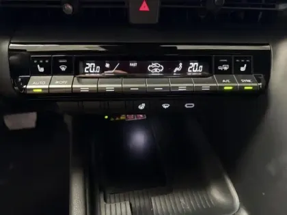 Photo 11 Toyota C-HR Gén. II Ph1 Design 5