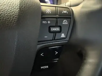 Photo 6 Toyota C-HR Gén. II Ph1 Design 5