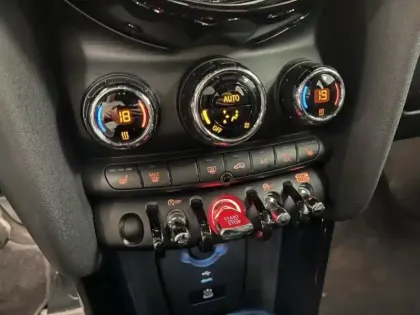 Photo 11 Mini Mini Gén. III (F55) Ph3 Edition Premium 5