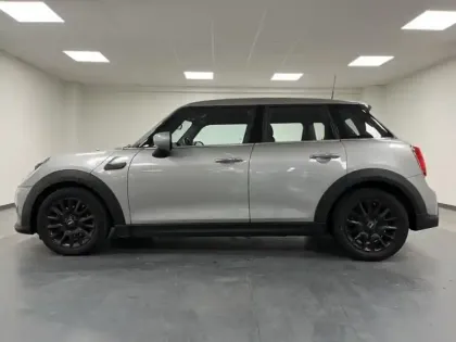 Photo 5 Mini Mini Gén. III (F55) Ph3 Edition Premium 5