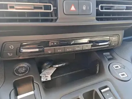 Photo 14 Citroën Berlingo Gén. III Ph2 MAX 5