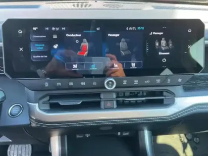 Photo 10 Jeep Compass  1.2 Turbo T3 145ch e-Hybrid First Edition BVR6