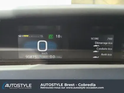 Photo 13 Toyota Prius Gén. IV Ph2 Dynamic Pack Premium 5