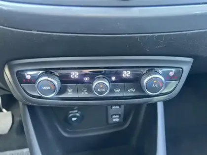 Photo 21 Opel Crossland Gén. I Ph1 Elegance 5