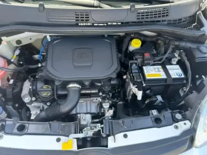 Photo 6 Fiat Panda Gén. III Ph1 NG City Cross 5