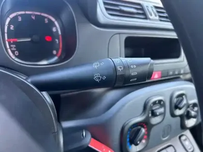 Photo 17 Fiat Panda Gén. III Ph1 NG City Cross 5