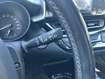 Photo 17 Toyota C-HR  Hybride 122h Dynamic