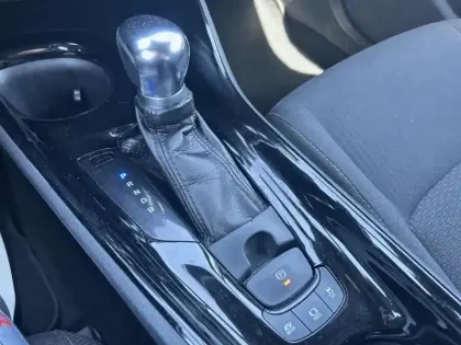 Photo 23 Toyota C-HR  Hybride 122h Dynamic