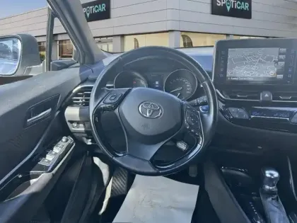Photo 11 Toyota C-HR  Hybride 122h Dynamic