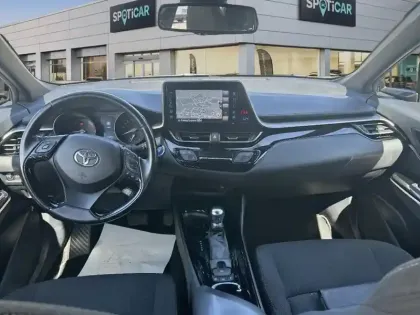 Photo 9 Toyota C-HR  Hybride 122h Dynamic