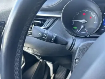 Photo 16 Toyota C-HR  Hybride 122h Dynamic