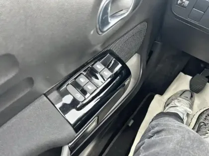 Photo 19 Citroën C3 Gén. III Ph2 Shine 5