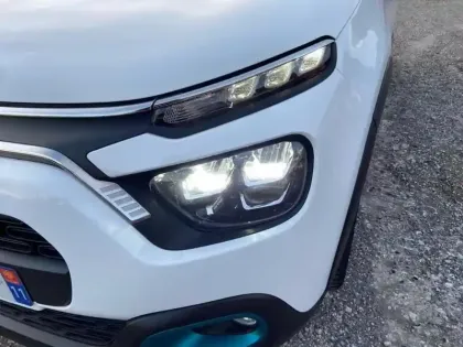 Photo 13 Citroën C3  BlueHDi 100 S&S BVM6 Shine Pack