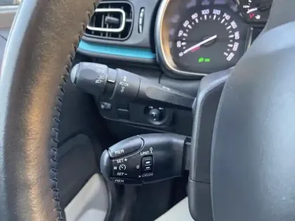 Photo 16 Citroën C3  BlueHDi 100 S&S BVM6 Shine Pack