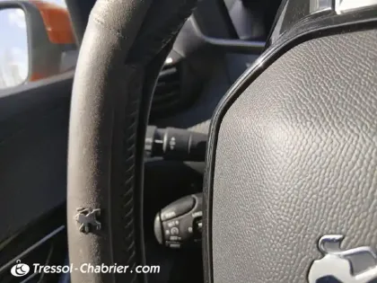 Photo 25 Peugeot 2008 Gén. II Ph1 Allure 5