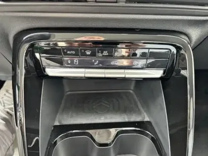 Photo 12 Citroën C3 Gén. IV Ph1 MAX 5