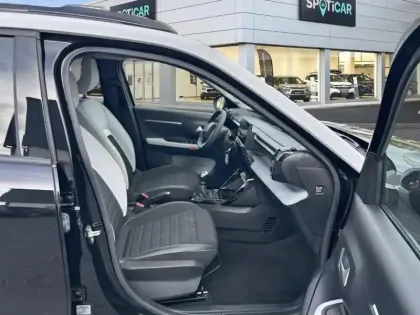 Photo 8 Citroën C3 Gén. IV Ph1 MAX 5