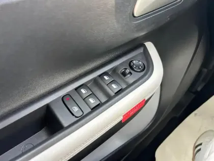 Photo 19 Citroën C3 Gén. IV Ph1 MAX 5