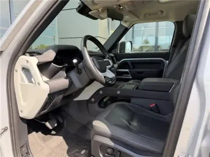 Photo 10 Land rover Defender Gén. III Ph1 First Edition 5