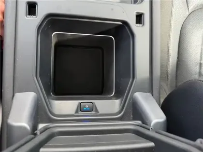 Photo 40 Land rover Defender Gén. III Ph1 First Edition 5