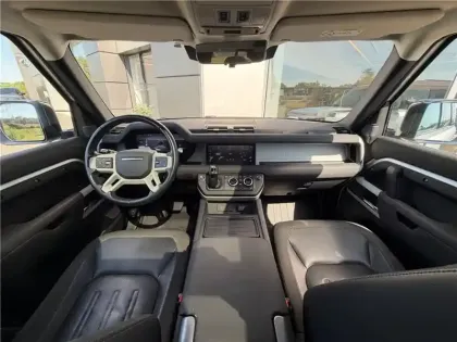 Photo 15 Land rover Defender Gén. III Ph1 First Edition 5