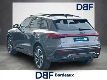 Photo 11 Audi Q5 SUV E HYBRID QUATTRO 299 CH S tronic