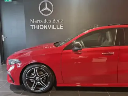 Photo 12 Mercedes Classe A 200 d AMG Line