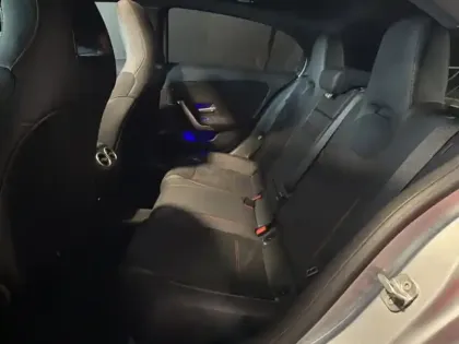 Photo 8 Mercedes Classe A 200 d AMG Line