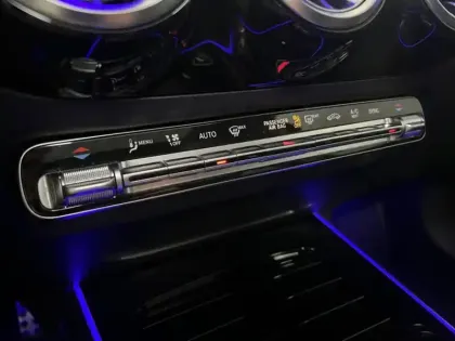 Photo 17 Mercedes Classe B 200 d AMG Line