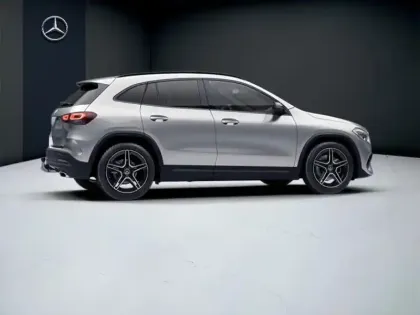 Photo 18 Mercedes GLA 200 AMG Line