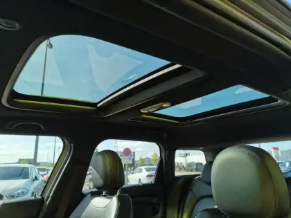 Photo 16 Mini Countryman Cooper SE ALL4 Chili 1.5 224 c