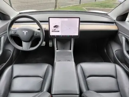 Photo 10 Tesla Model 3 Performance Dual AWD 487 ch 