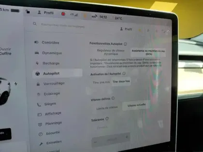 Photo 16 Tesla Model 3 Performance Dual AWD 487 ch 