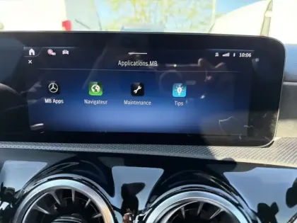 Photo 16 Mercedes Classe A 200 d AMG Line