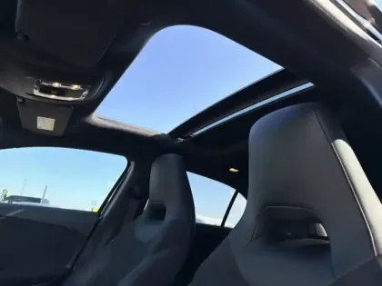 Photo 11 Mercedes Classe A 200 d AMG Line