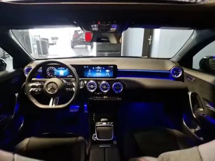 Photo 6 Mercedes Classe A 250 e Hybrid EQ AMG Line