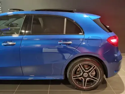 Photo 12 Mercedes Classe A 250 e Hybrid EQ AMG Line