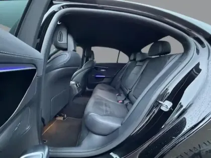 Photo 17 Mercedes Classe C 300 e Hybrid EQ Berline AMG Li