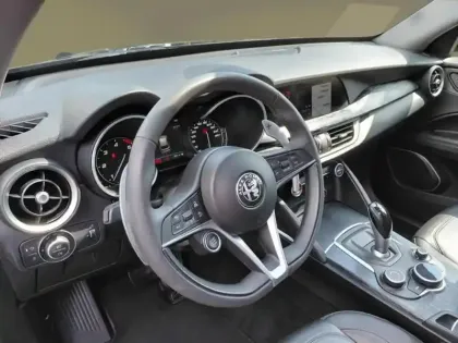 Photo 11 Alfa Romeo Stelvio 2.2 190 ch Lusso 2WD BVA8