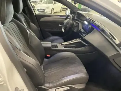 Photo 11 Peugeot 308 Gén. III Ph1 GT 5