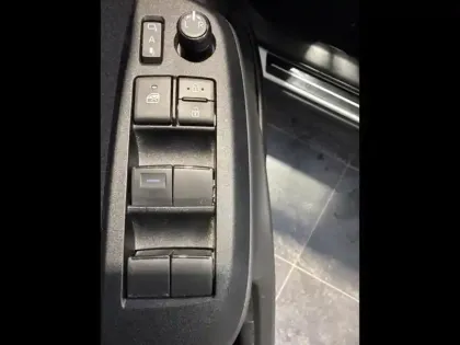 Photo 12 Toyota Yaris  Cross 116h Design AWD-i MY22