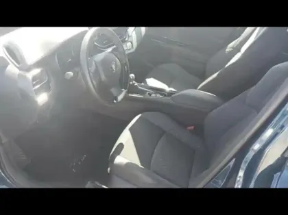 Photo 9 Toyota C-HR  1.8 Hybride 122ch Design E-CVT