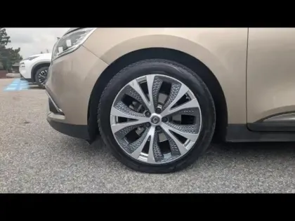 Photo 10 Renault Scenic  1.5 dCi 110ch energy Intens EDC