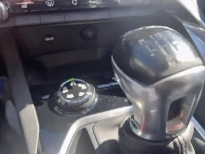 Photo 14 Peugeot 3008 Gén. II Ph1 Allure 5