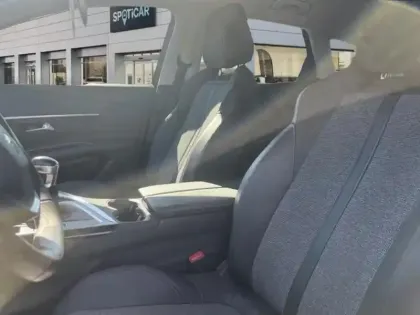 Photo 8 Peugeot 3008 Gén. II Ph1 Allure 5