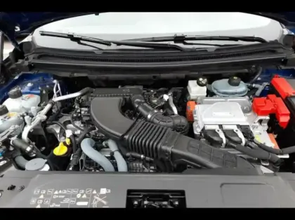 Photo 14 Renault Austral  1.2 E-Tech full hybrid 200ch Iconic esprit Alpine- 24