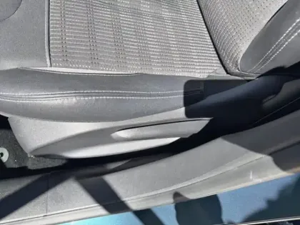 Photo 12 Peugeot 2008 Gén. I Ph2 Allure 5