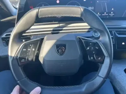 Photo 12 Peugeot 3008 Gén. III Ph1 Allure 5