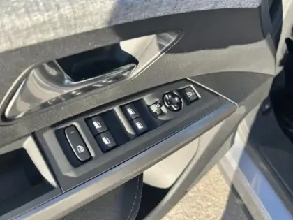 Photo 11 Peugeot 3008 Gén. III Ph1 Allure 5