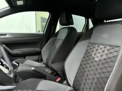 Photo 14 Volkswagen Polo Gén. VI Ph2 R-Line 5